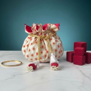 Fabdecor Artisanal Festive Batwa # 8