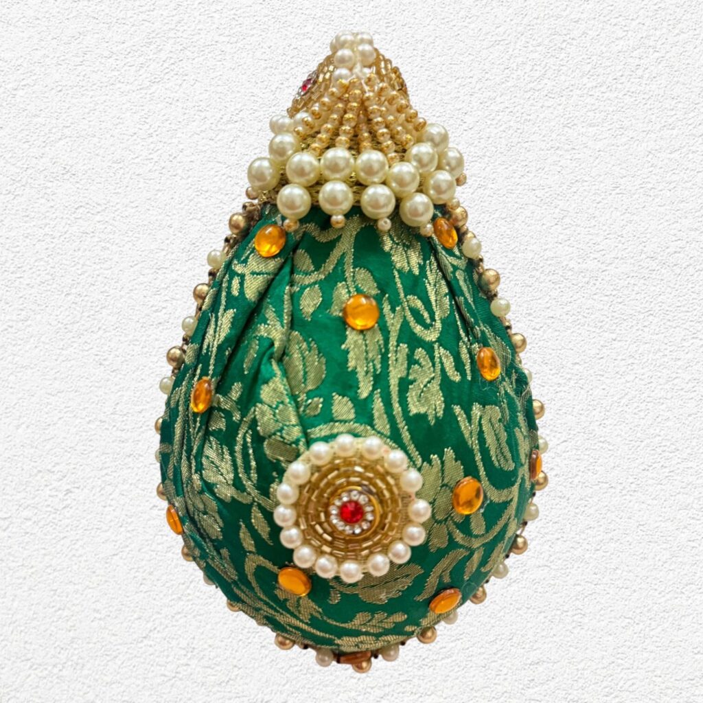 Fabdecor Artisanal Festive Shrifal # 5