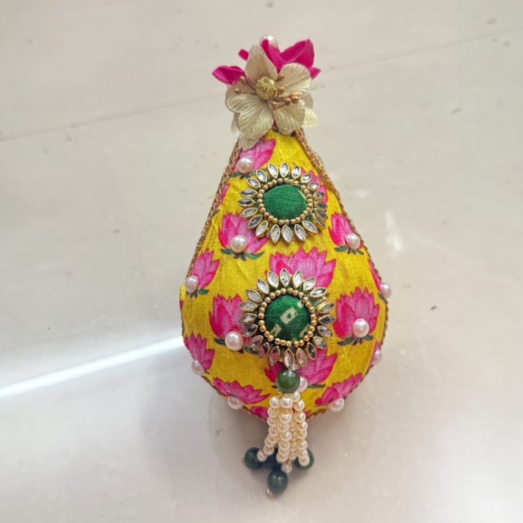 Fabdecor Artisanal Festive Shrifal # 1