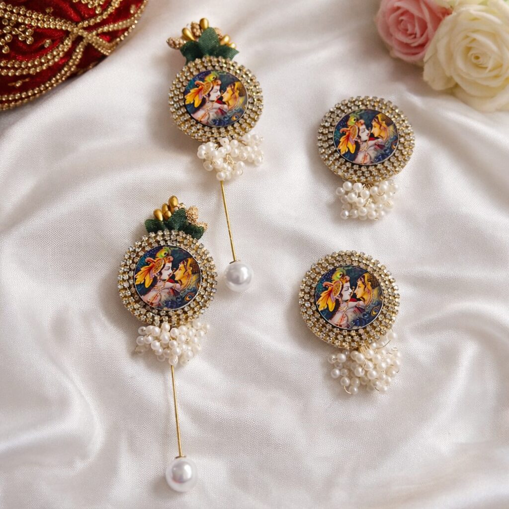 Fabdecor Artisanal Festive Brooch # 8